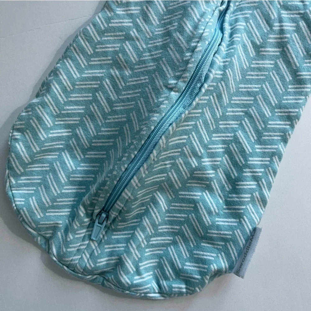 SwaddleMe • Blueish Teal White Pattern Zip Up Swaddler
